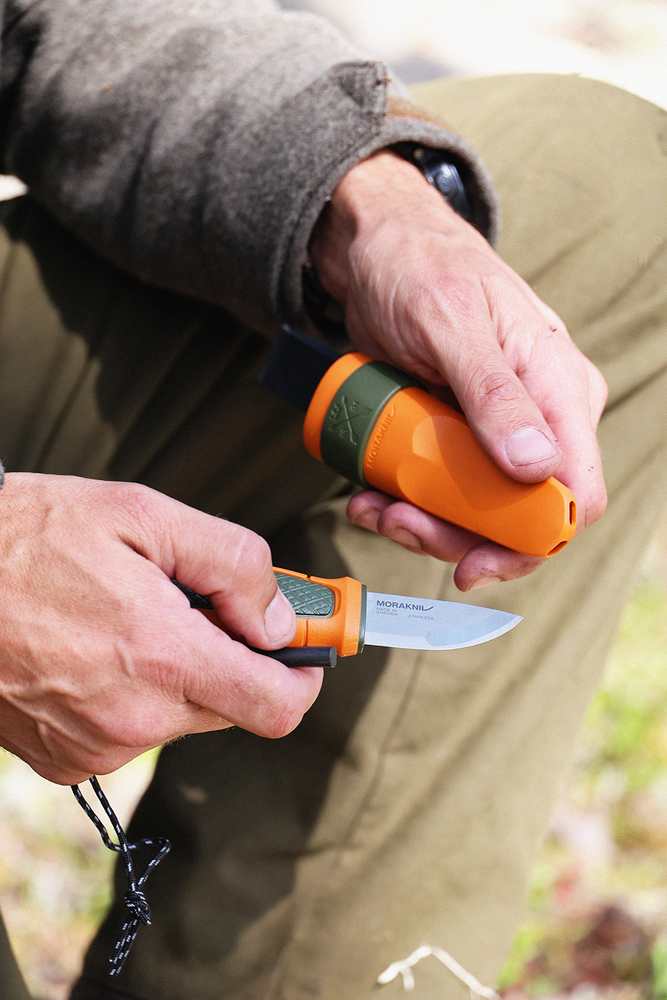 Nůž Morakniv Hunting Eldris (S) Burnt Orange/Olive Green – Obrázok 2